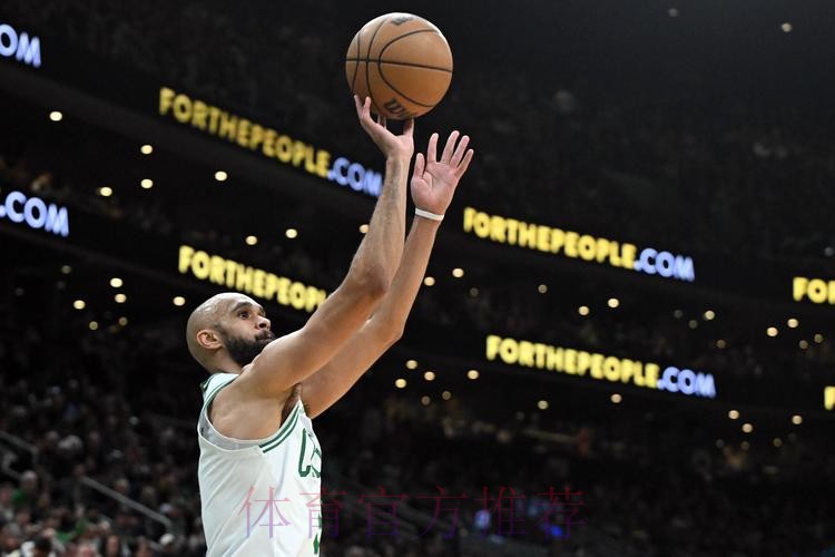 德里克-怀特半场7中0,三分3中0得到2分5篮板2助攻2盖帽 德里克-怀特半场7中0,三分3中0得到2分5篮板2助攻2盖帽